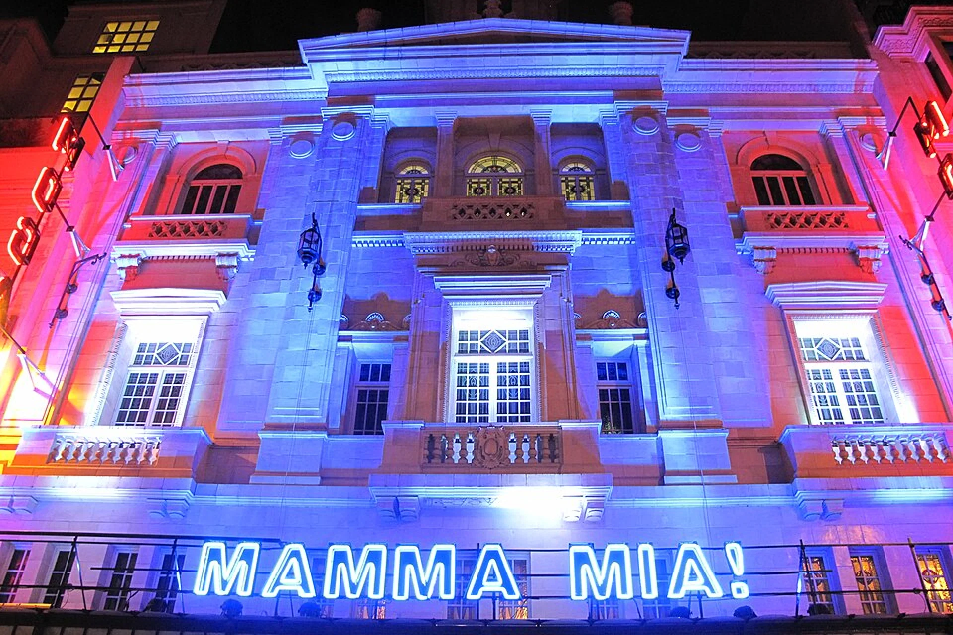 Théâtre Mogador